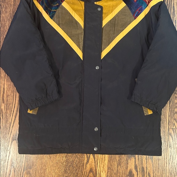 Vintage 80s Down Filled Vibrant Ski Jacket - Picture 3 of 9